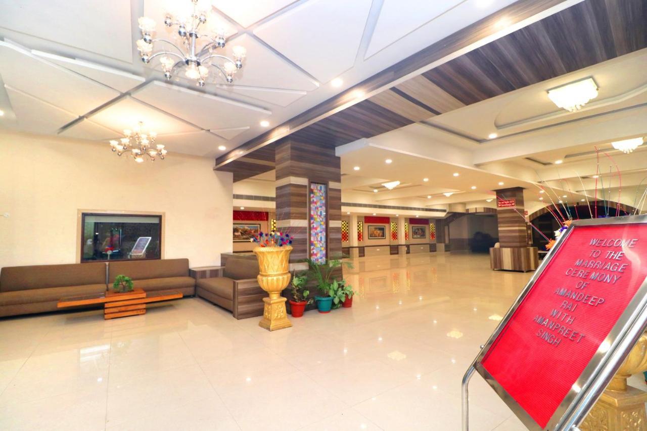 โอโย 19754 เอ็มเอส เรซิเดนซี Hotel Hoshiarpur ภายนอก รูปภาพ